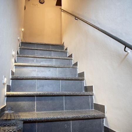 Andrea'S Nido Apartment Кастел дел Пиано Екстериор снимка
