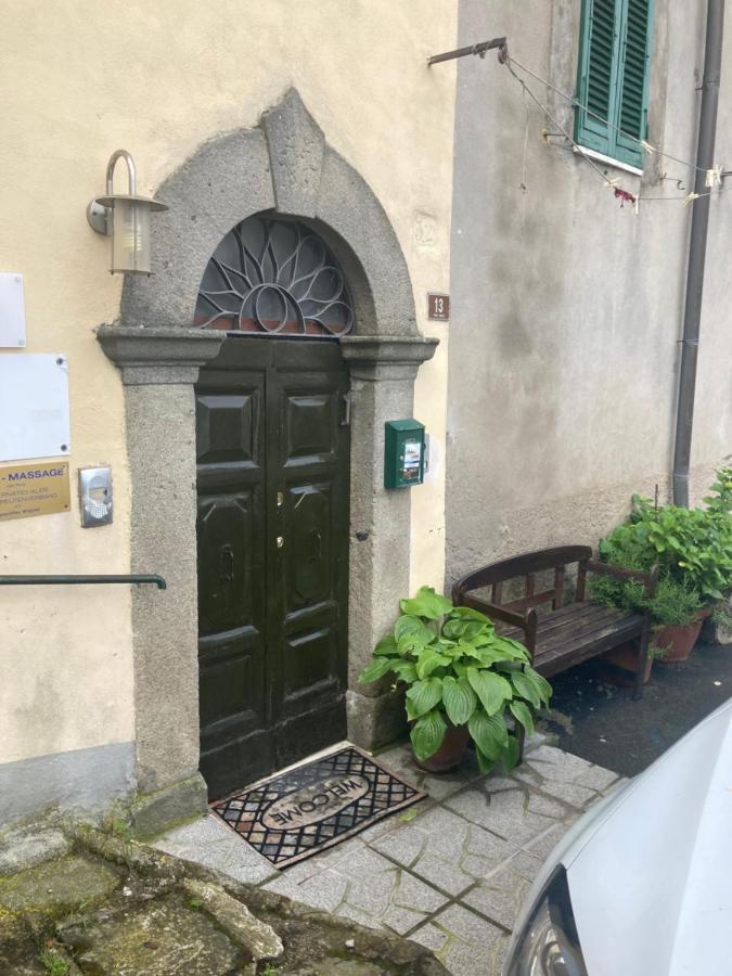 Andrea'S Nido Apartment Кастел дел Пиано Екстериор снимка